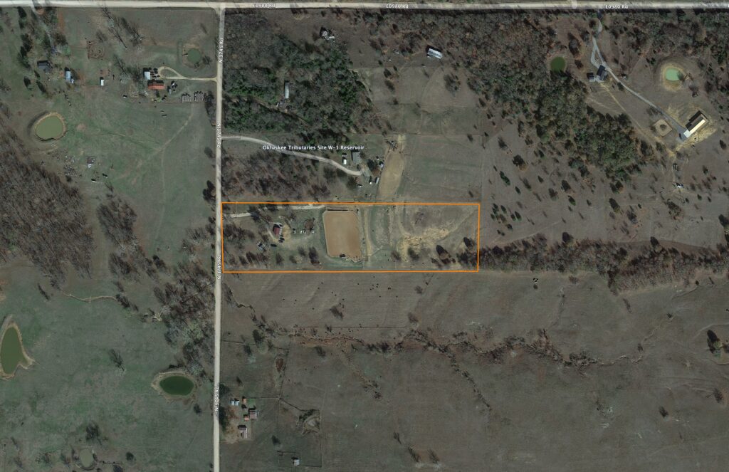 10 +/- Acres with Roping Arena and Metal Home: Aerial View