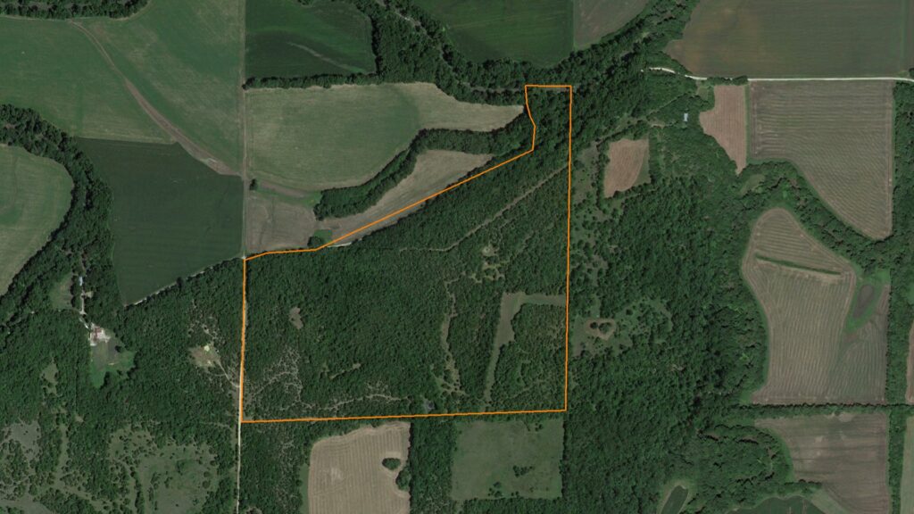 Premier Hunting Farm with Cabin Next to the Marais Des Cygnes River: Aerial View