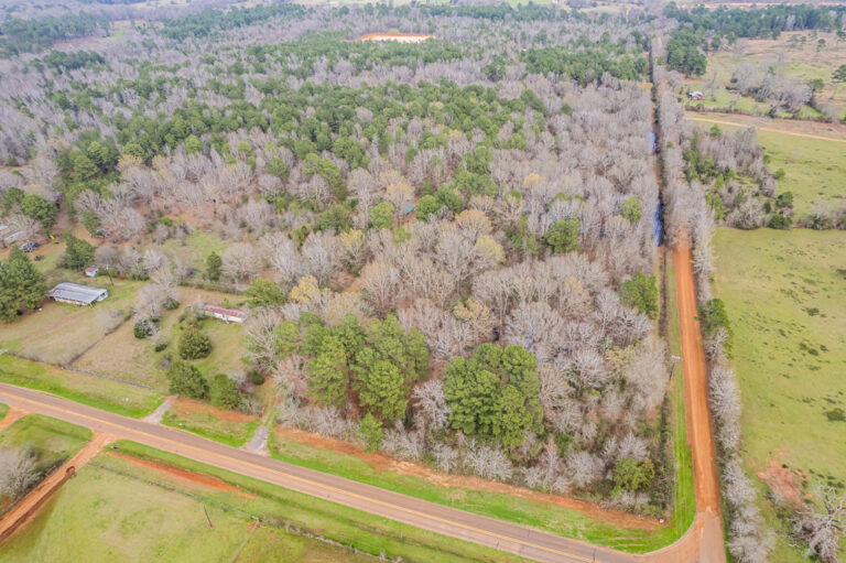 Small Hunting Retreat in Cherokee County