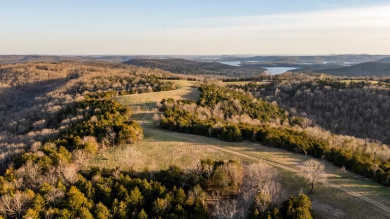 799 +/- Acres on Table Rock Lake with Dock Zoning