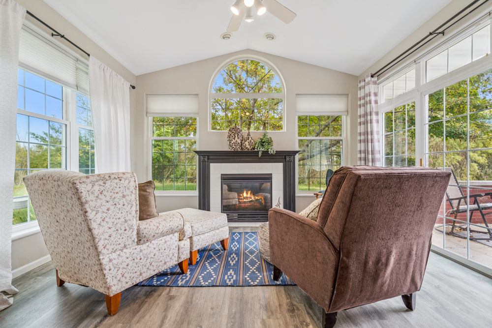 Updated Condo in Marion