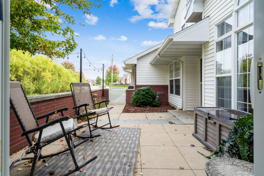 Updated Condo in Marion