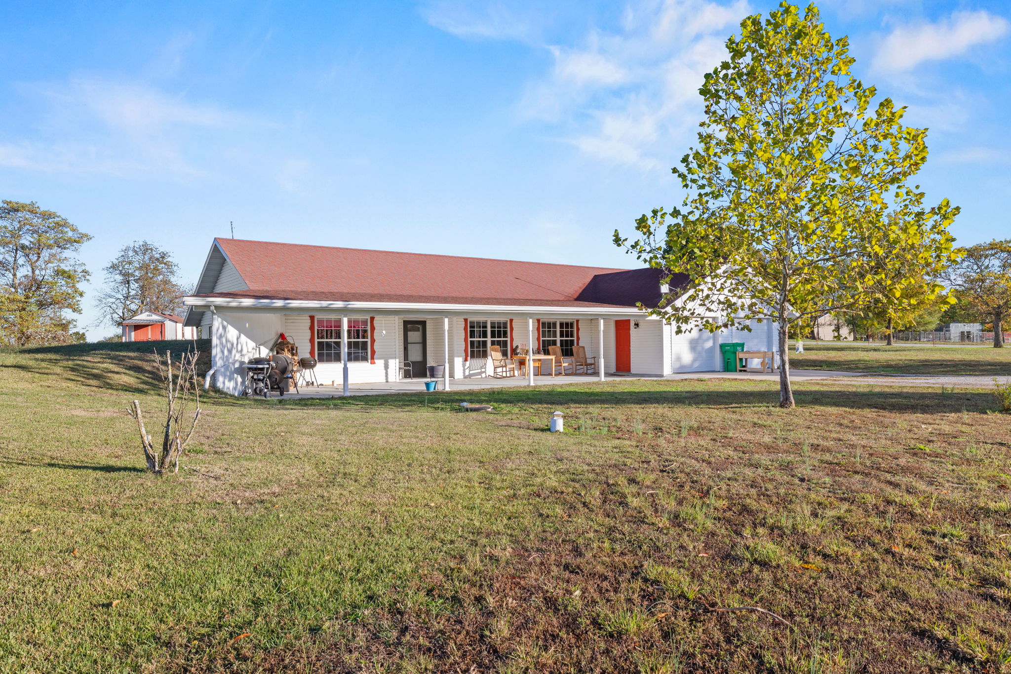Dade County Hobby Farm Opportunity on 29.7 +/- Acres