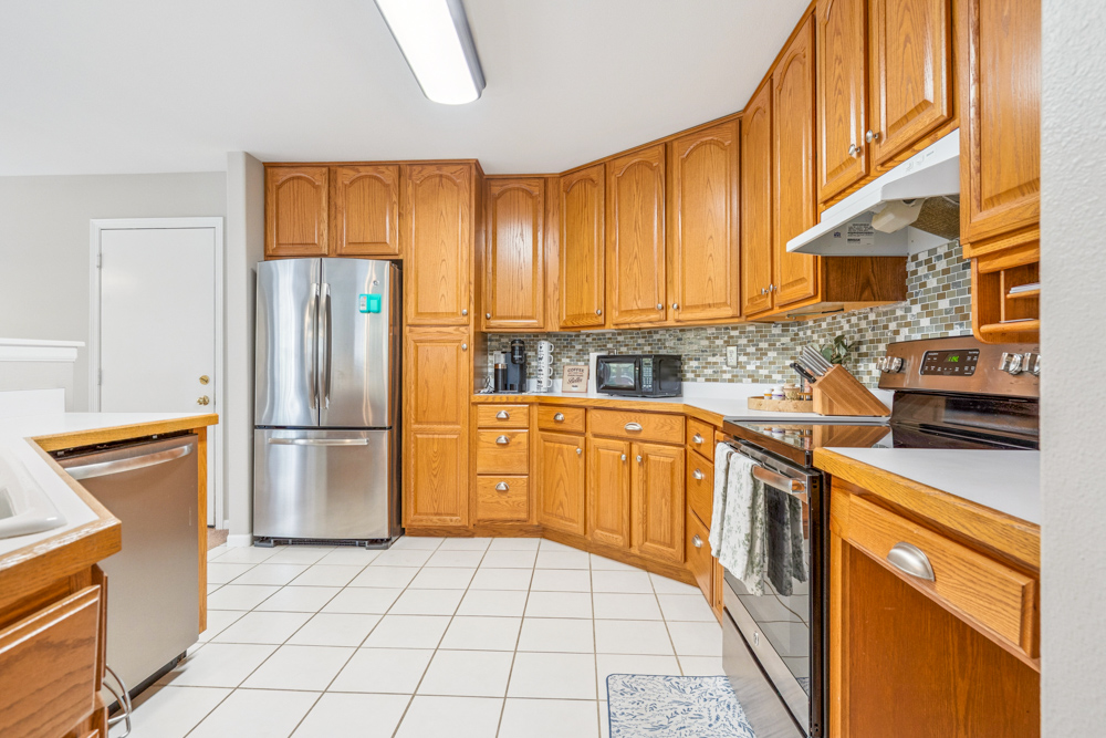 Updated Condo in Marion