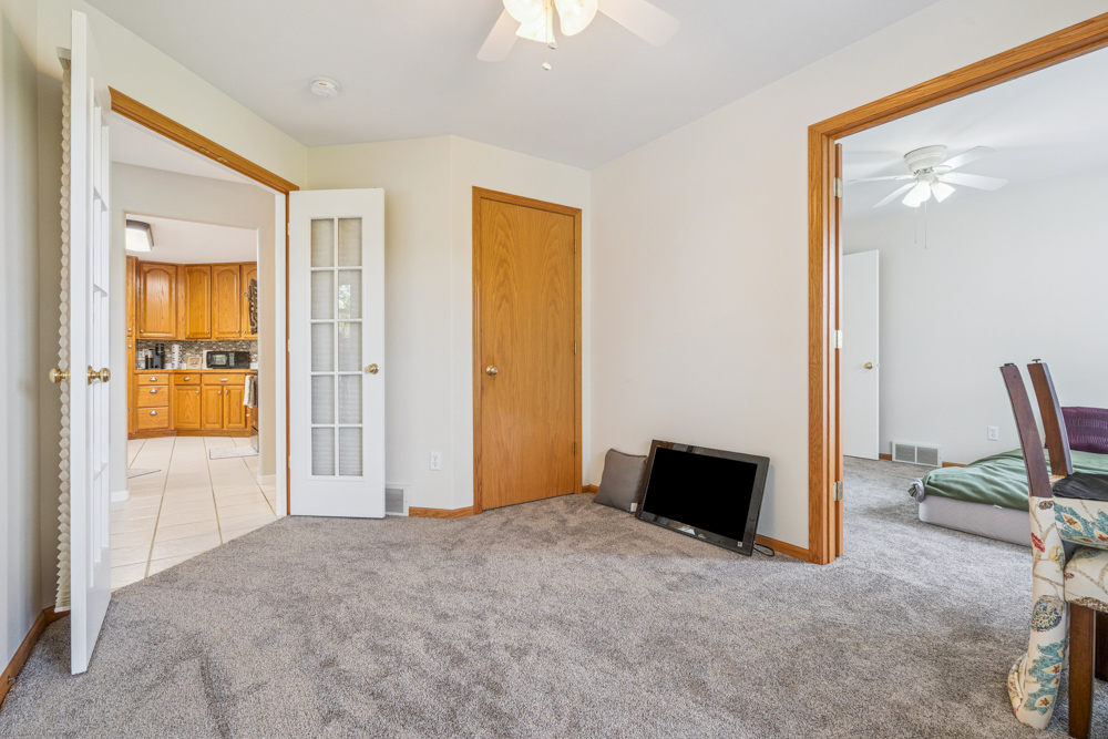 Updated Condo in Marion