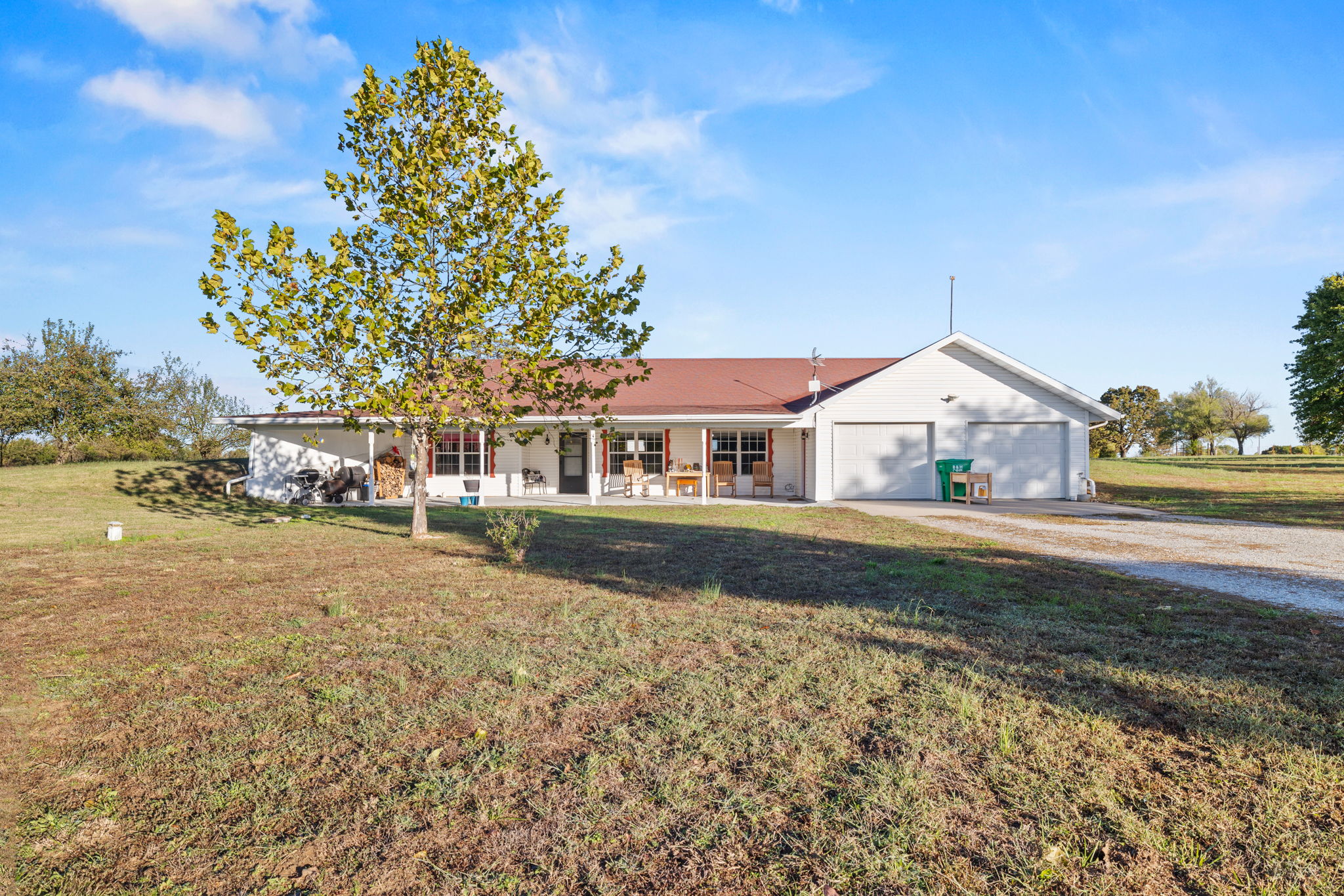 Dade County Hobby Farm Opportunity on 29.7 +/- Acres