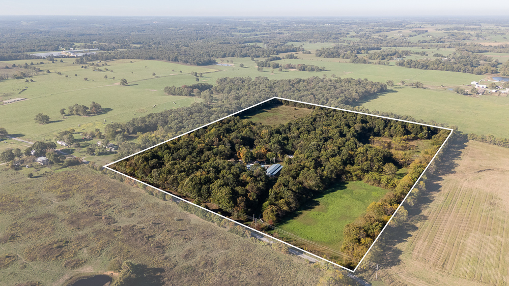 Top of the Line Dog Boarding and Breeding Facility on 30 +/- Acres
