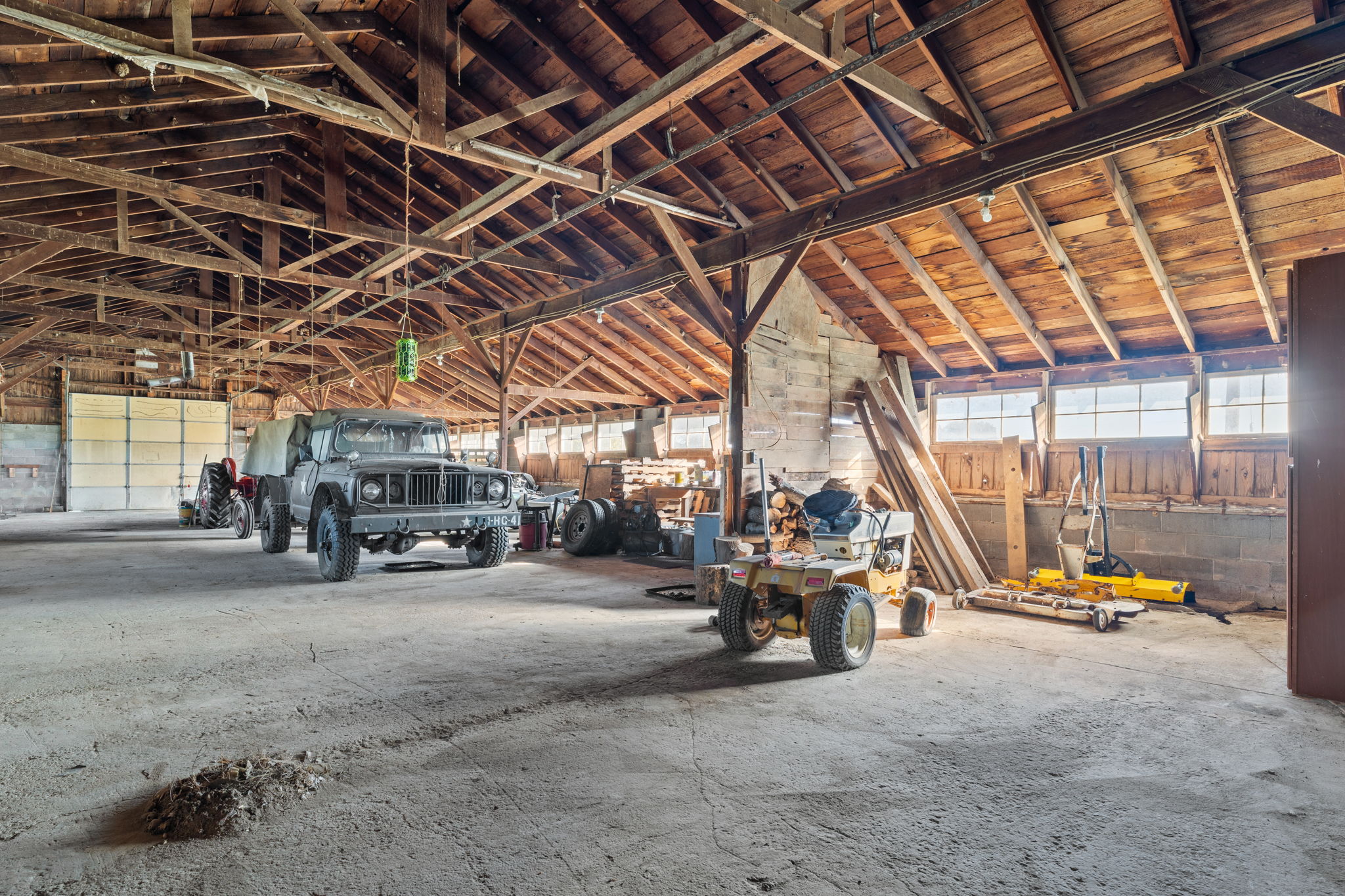Dade County Hobby Farm Opportunity on 29.7 +/- Acres