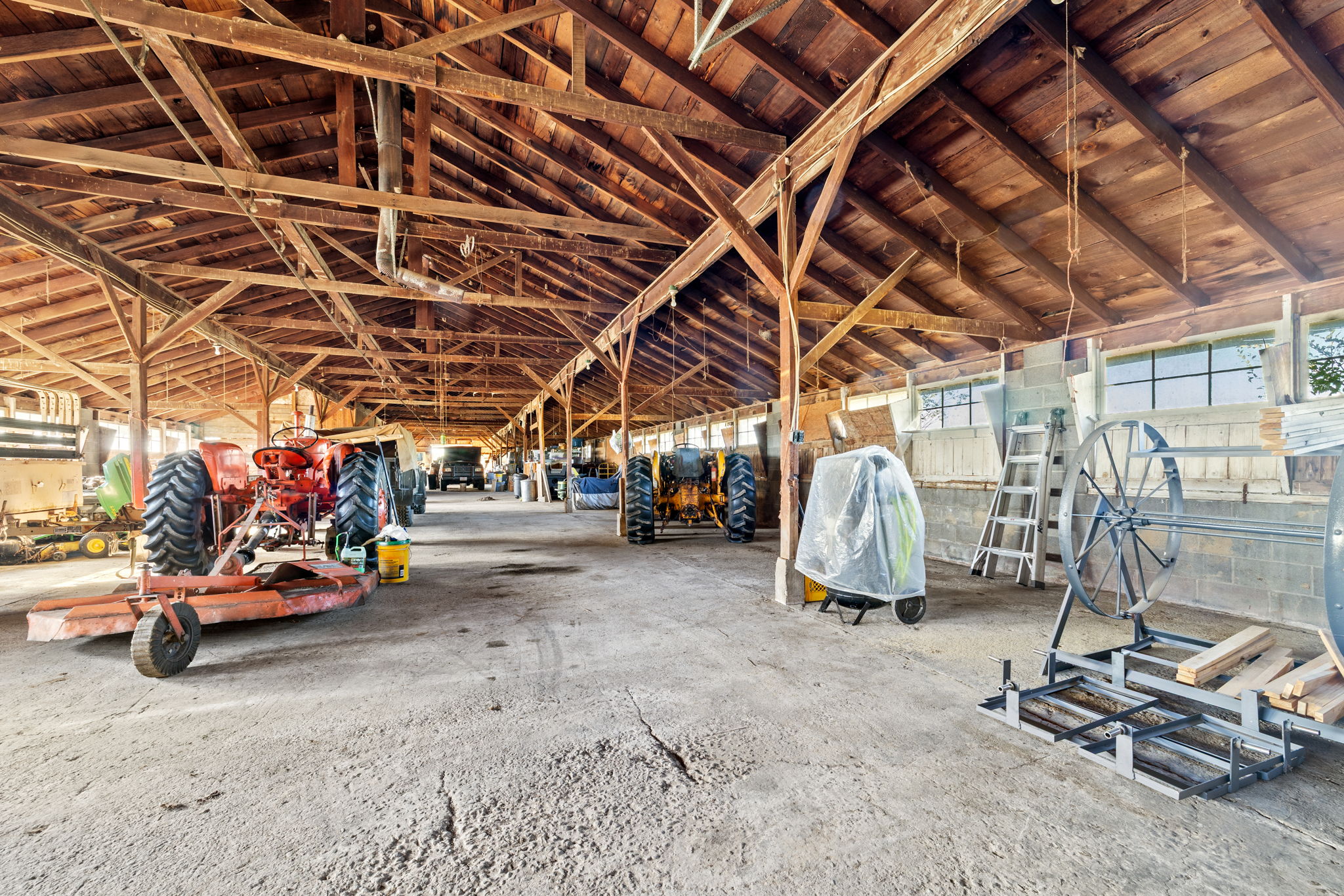 Dade County Hobby Farm Opportunity on 29.7 +/- Acres