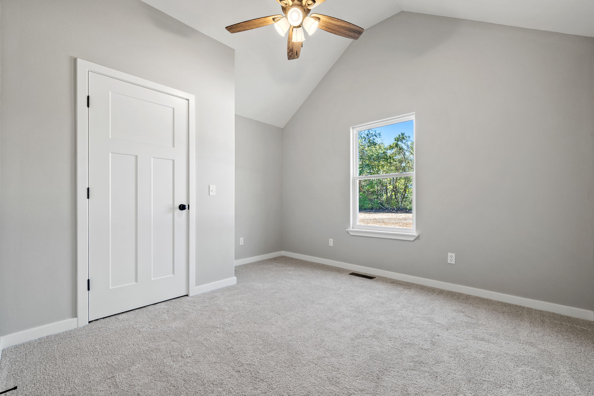 An Ozarks Retreat with Room to Roam