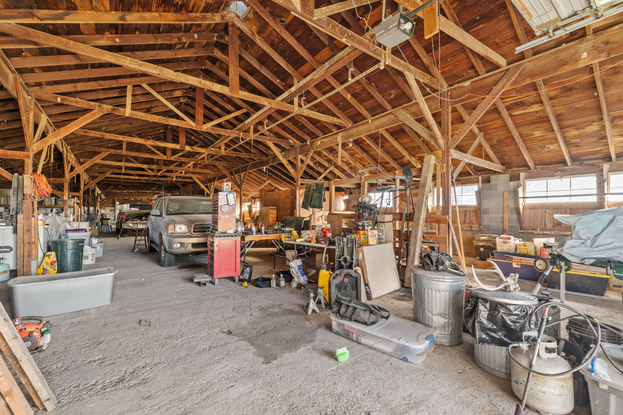 Dade County Hobby Farm Opportunity on 29.7 +/- Acres