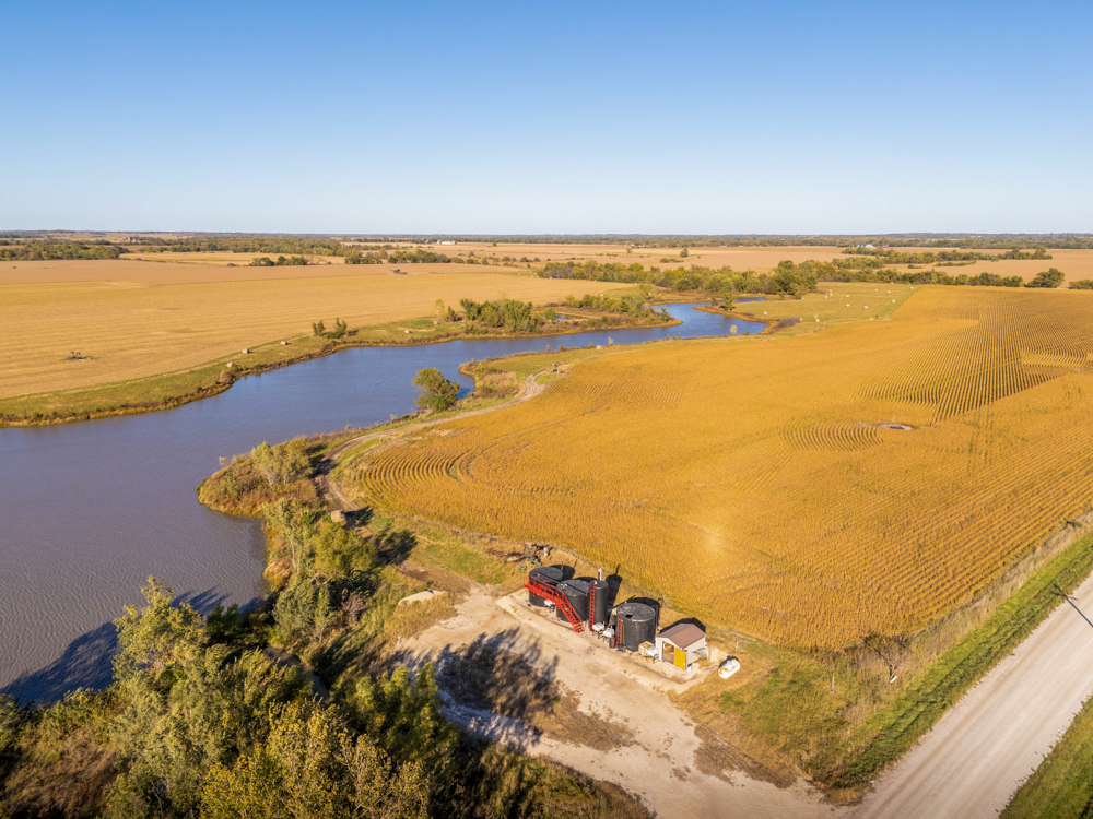 Coffey 61 - Oil Income, 8 Acre Pond, Big Shop & Home with Unlimited Potential