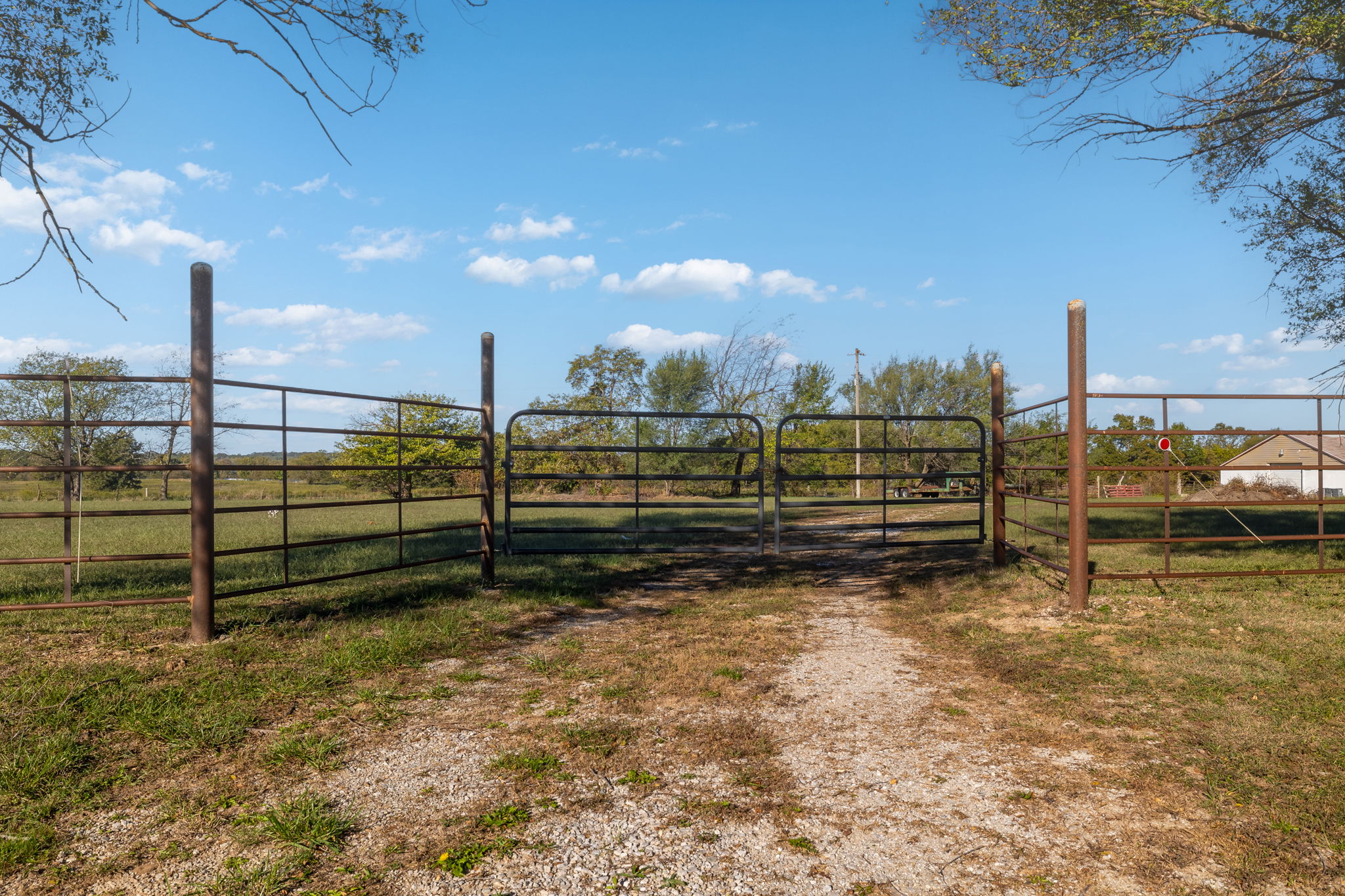 Dade County Hobby Farm Opportunity on 29.7 +/- Acres