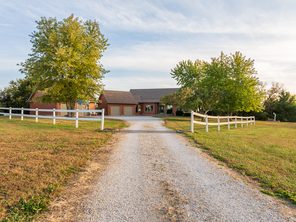 Luxury Country Living with Breathtaking Views 40 Minutes from Overland Park