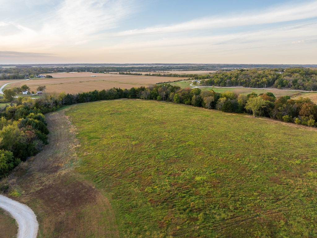 Luxury Country Living with Breathtaking Views 40 Minutes from Overland Park