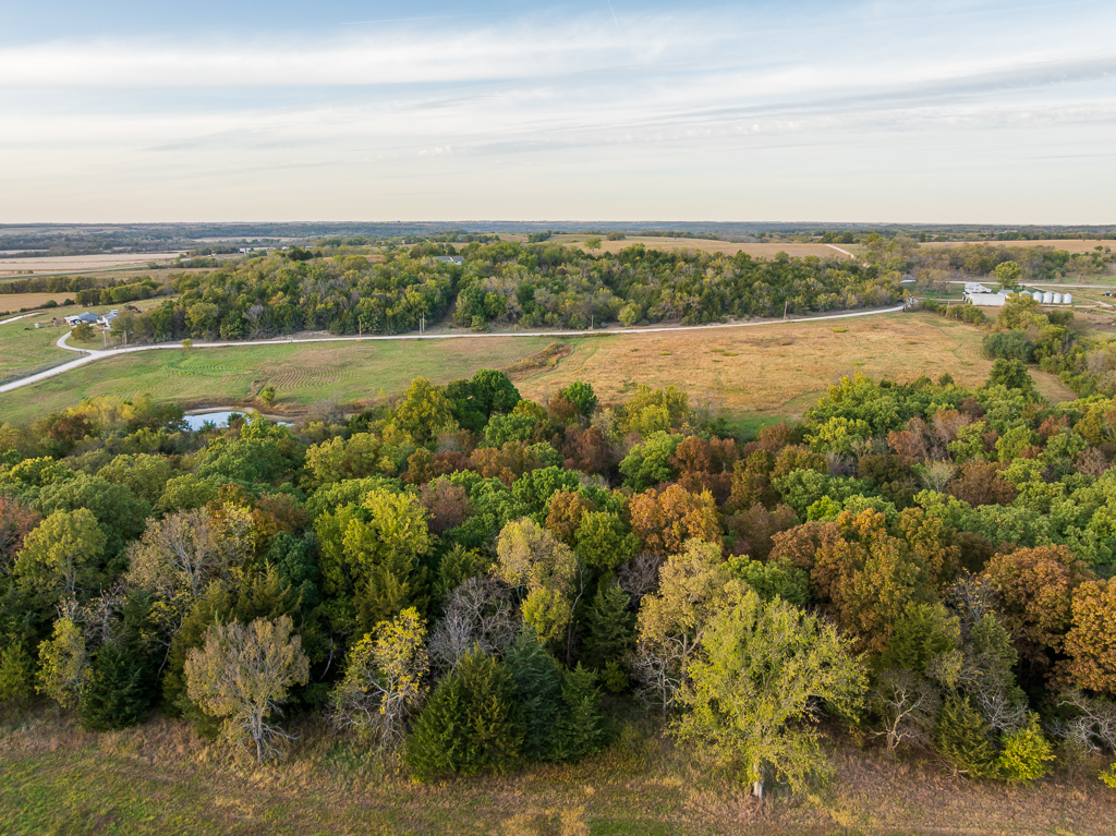 Luxury Country Living with Breathtaking Views 40 Minutes from Overland Park