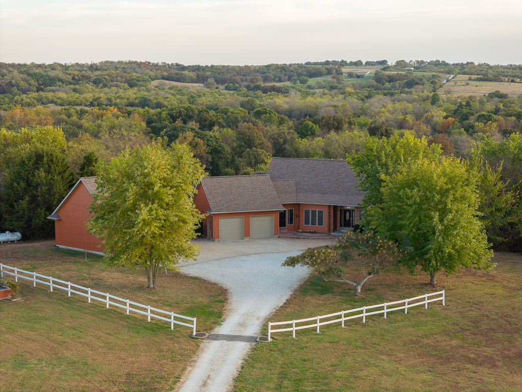 Luxury Country Living with Breathtaking Views 40 Minutes from Overland Park