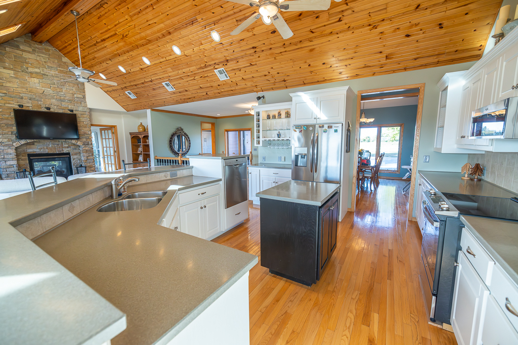 Luxury Country Living with Breathtaking Views 40 Minutes from Overland Park