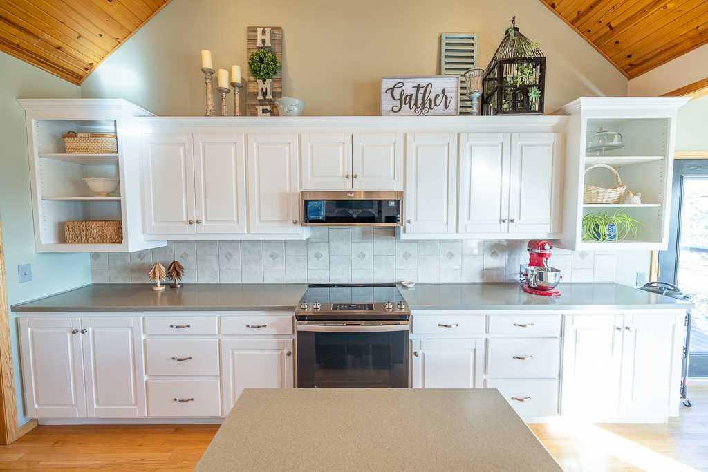 Luxury Country Living with Breathtaking Views 40 Minutes from Overland Park