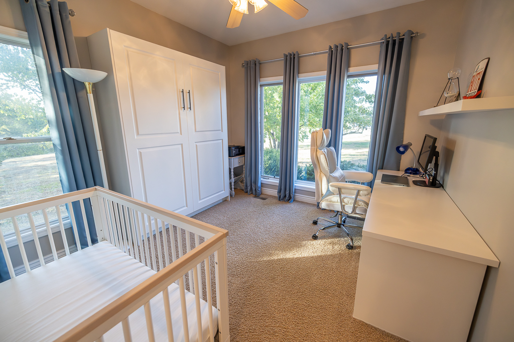 Luxury Country Living with Breathtaking Views 40 Minutes from Overland Park