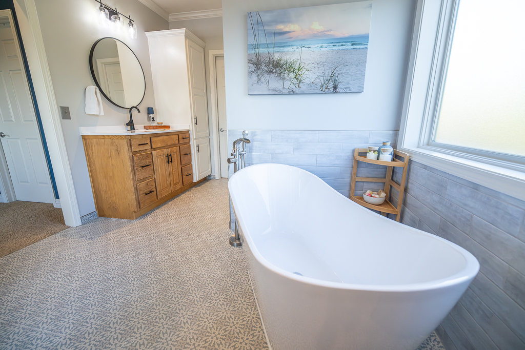 Luxury Country Living with Breathtaking Views 40 Minutes from Overland Park