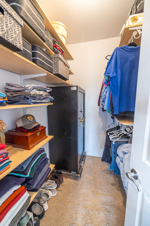 Luxury Country Living with Breathtaking Views 40 Minutes from Overland Park