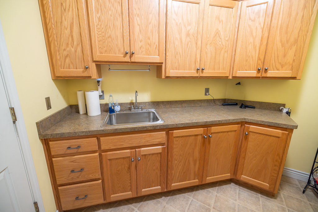 Luxury Country Living with Breathtaking Views 40 Minutes from Overland Park