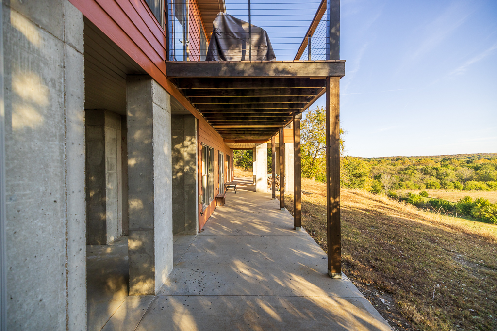 Luxury Country Living with Breathtaking Views 40 Minutes from Overland Park