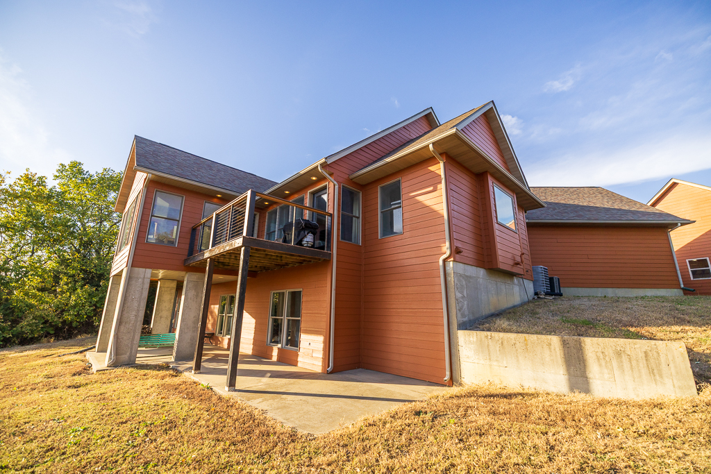 Luxury Country Living with Breathtaking Views 40 Minutes from Overland Park