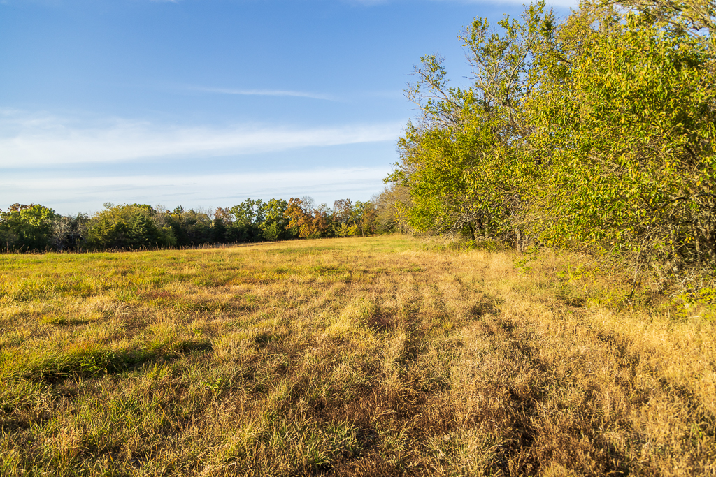 Luxury Country Living with Breathtaking Views 40 Minutes from Overland Park