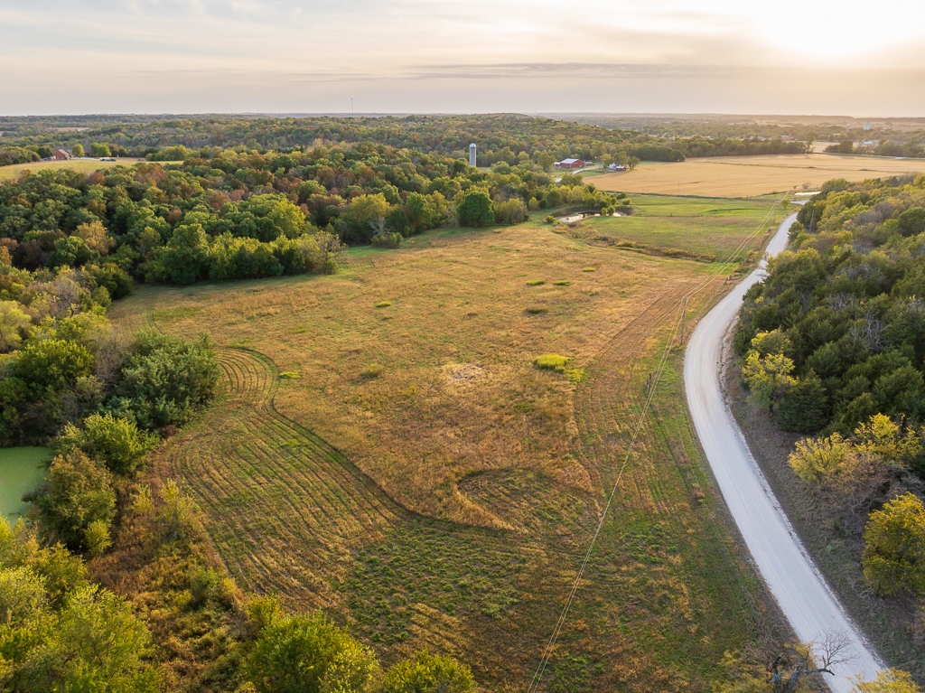 Luxury Country Living with Breathtaking Views 40 Minutes from Overland Park