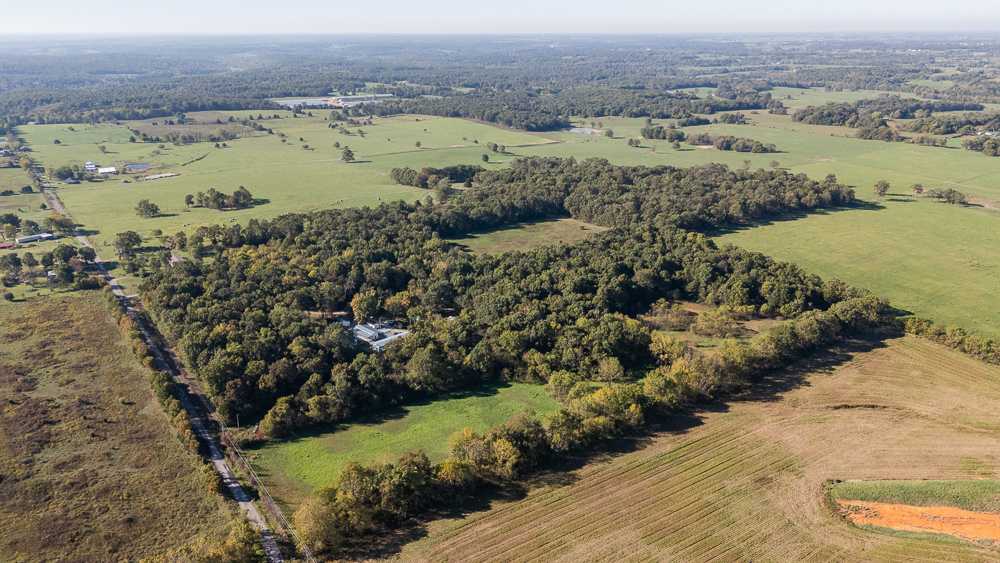 Top of the Line Dog Boarding and Breeding Facility on 30 +/- Acres