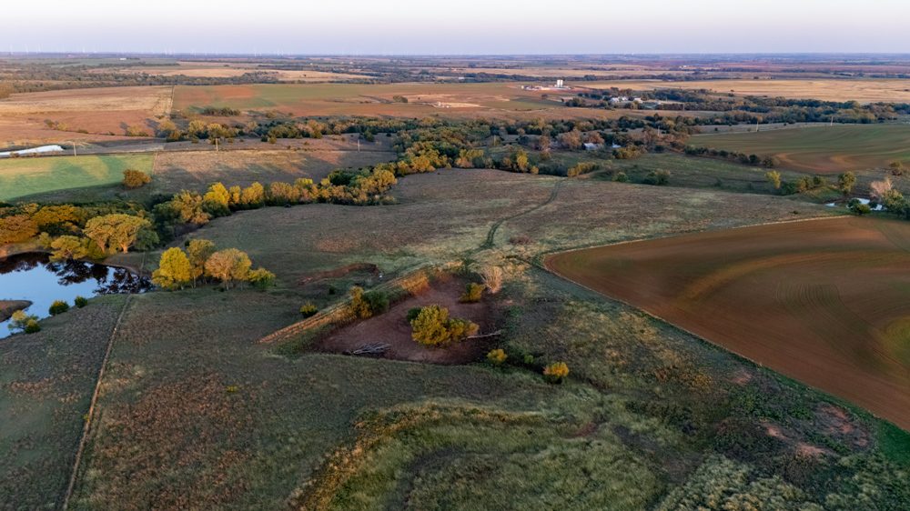 160 +/- Acres of Tillable and Grassland with Strong Soils & Income