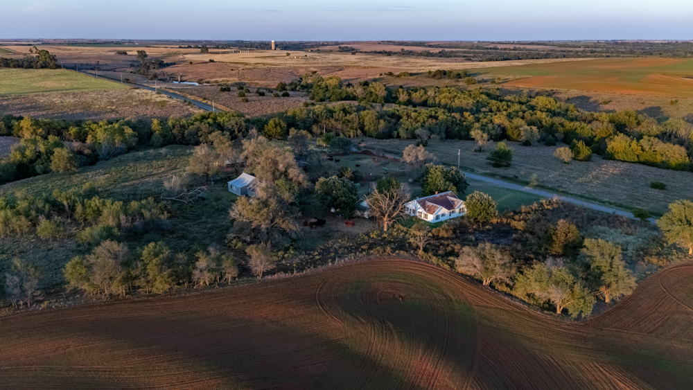 160 +/- Acres of Tillable and Grassland with Strong Soils & Income