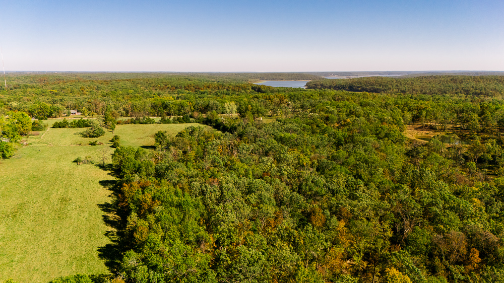 Perfect Build Site near Truman Lake in Lowry City