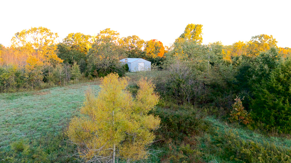 Premium Hunting Ground with Shop and Water Features