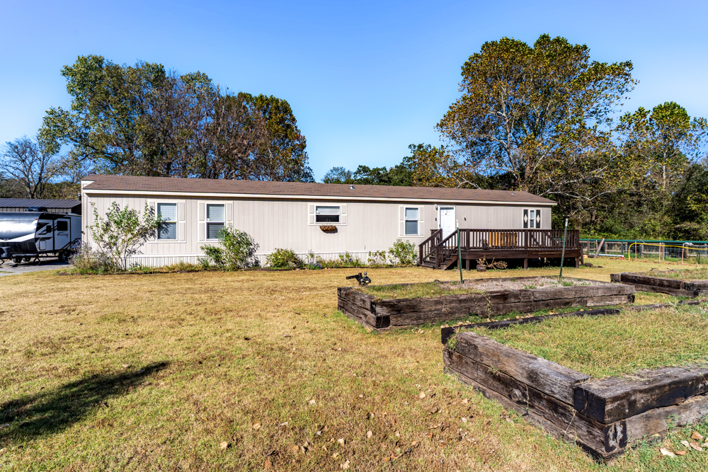 3-Bed, 2-Bath Mobile and Shop on 5 +/- Acres