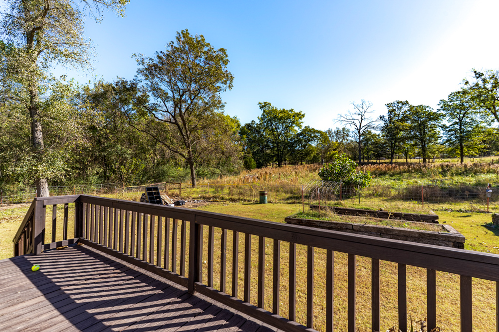 3-Bed, 2-Bath Mobile and Shop on 5 +/- Acres