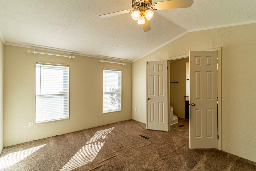 3-Bed, 2-Bath Mobile and Shop on 5 +/- Acres