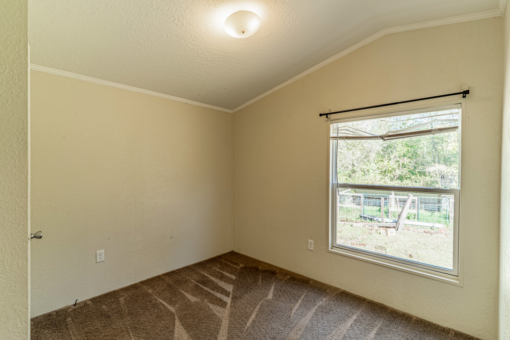 3-Bed, 2-Bath Mobile and Shop on 5 +/- Acres