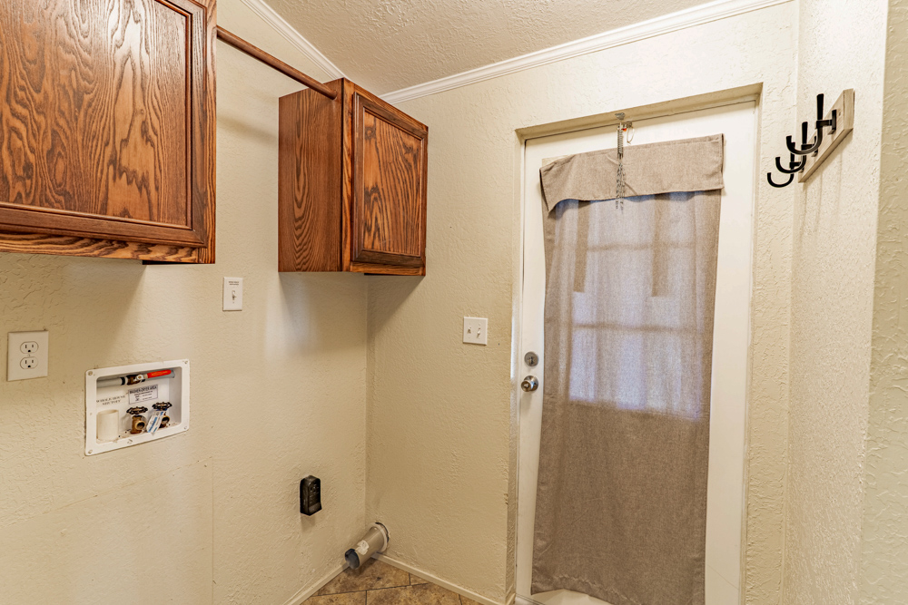 3-Bed, 2-Bath Mobile and Shop on 5 +/- Acres