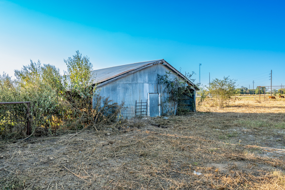 Stunning Multi-Purpose Farm Just 4 Minutes From Award Winning Bass Fishing on Lake Fork