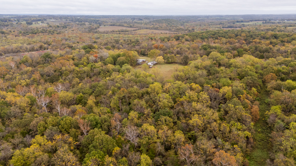 Recreational Property with Huge Potential Near Stockton Lake