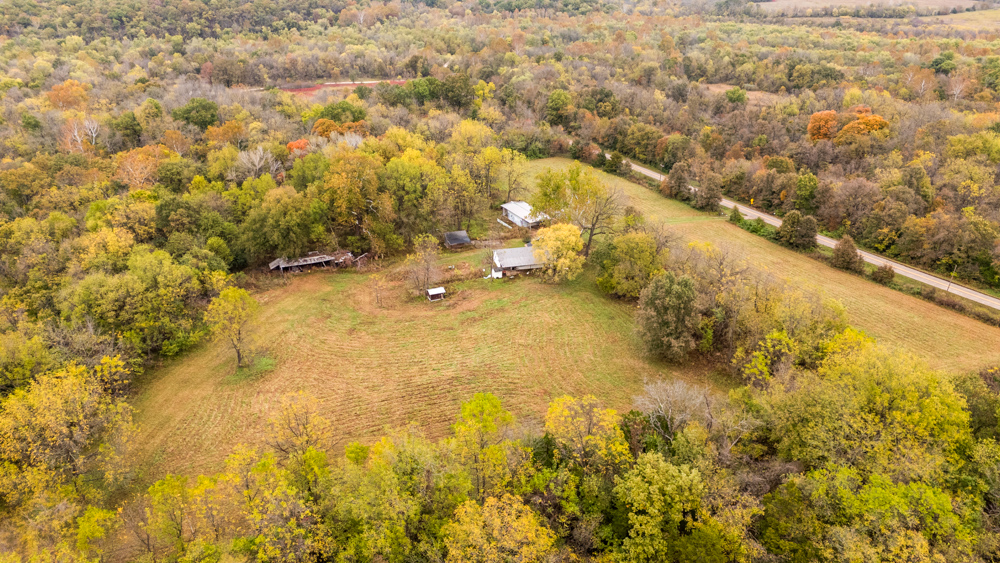 Recreational Property with Huge Potential Near Stockton Lake