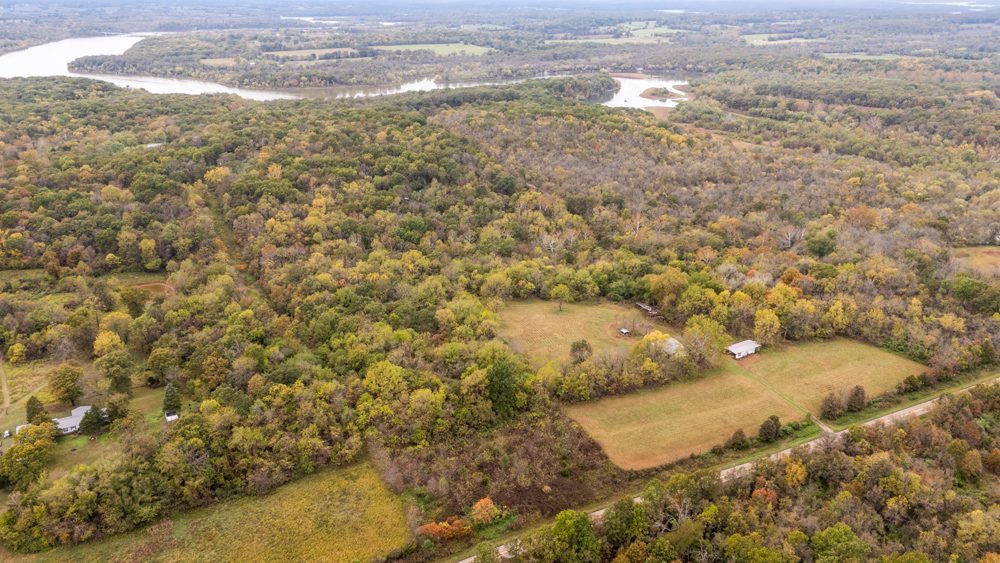 Recreational Property with Huge Potential Near Stockton Lake