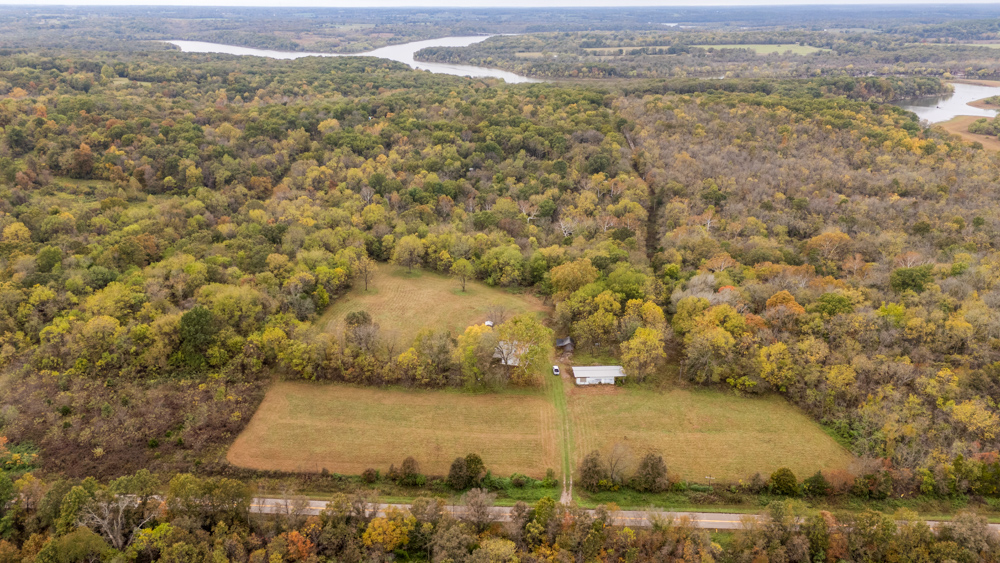 Recreational Property with Huge Potential Near Stockton Lake
