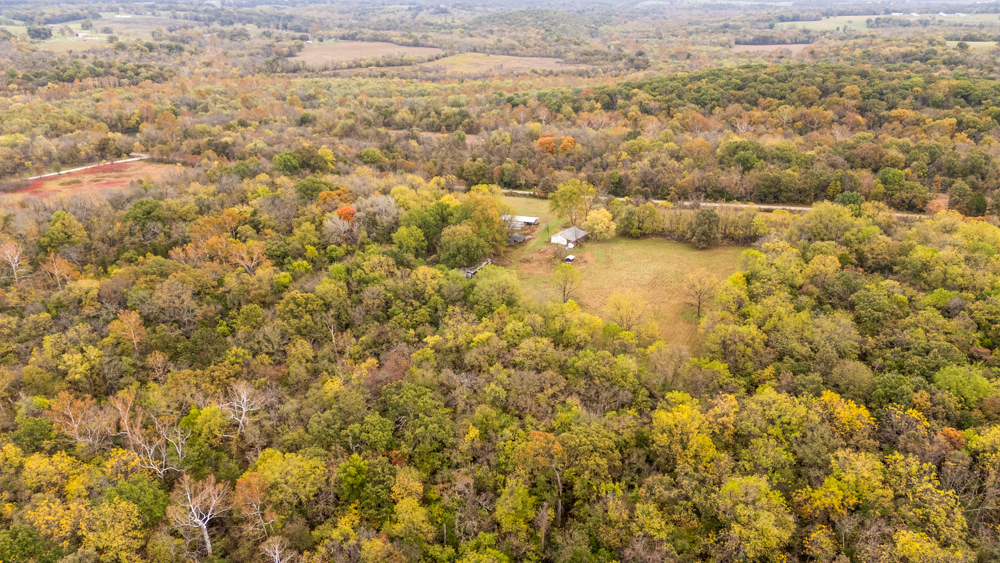 Recreational Property with Huge Potential Near Stockton Lake