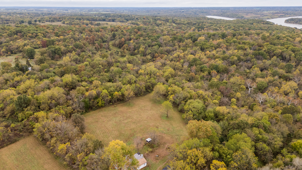 Recreational Property with Huge Potential Near Stockton Lake