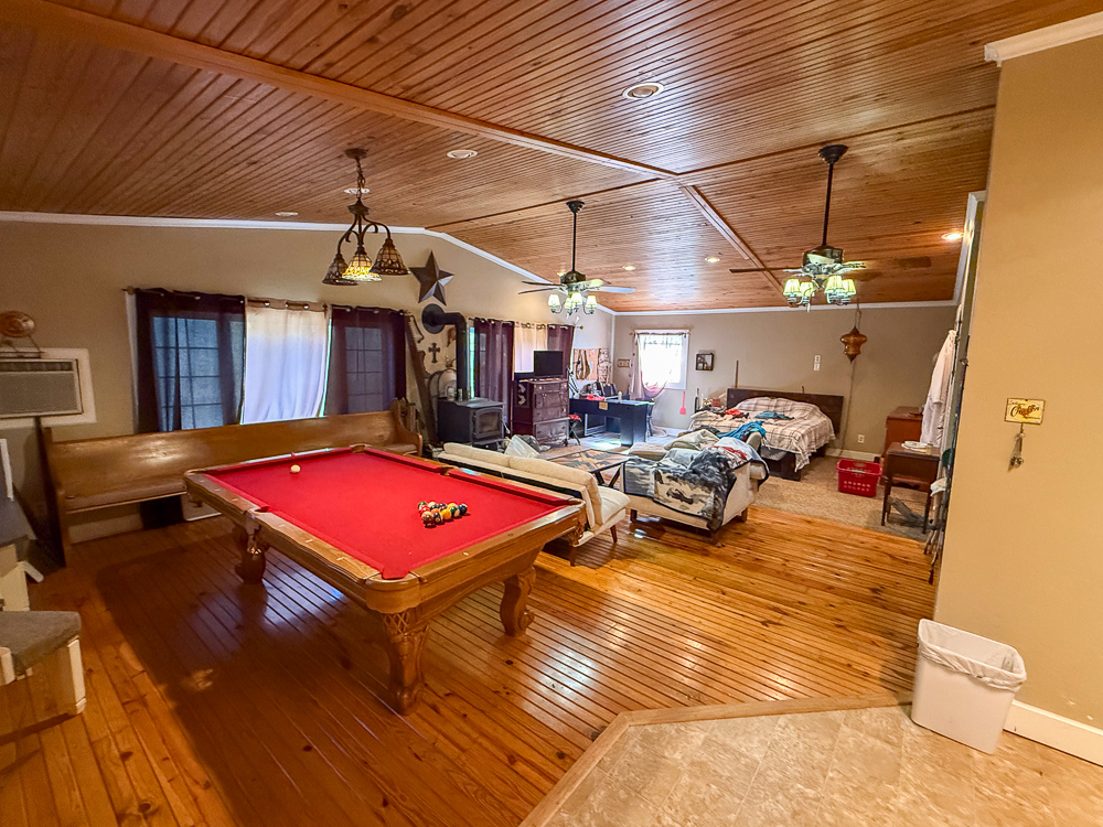 Large Home on Acreage near Pawhuska