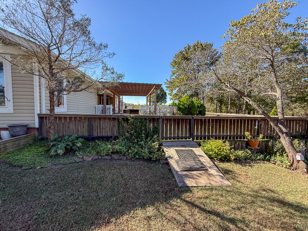Large Home on Acreage near Pawhuska